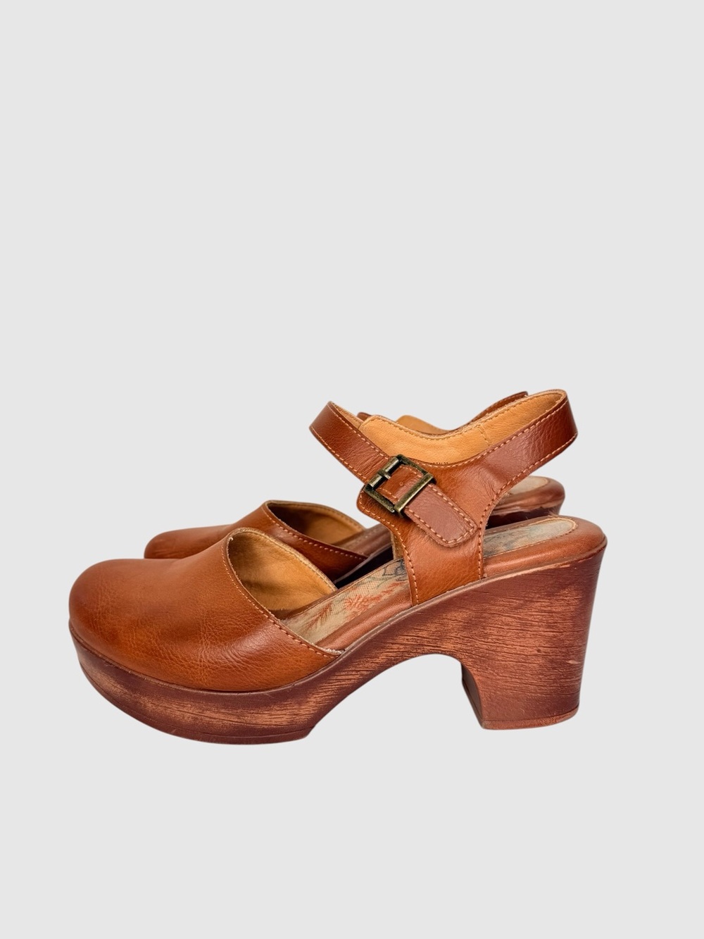 B.o.c. Mary Jane tan ankle sandal